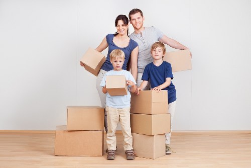 Choosing the right storage facility for your moving truck