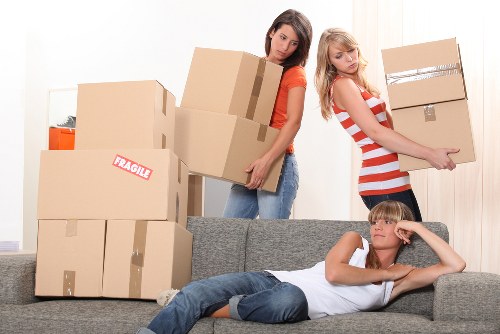 Experienced house removalists from Storage Kennington assisting with the move